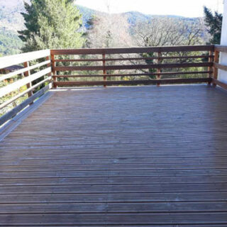 Terrasse en bois autour de Lunel Viel