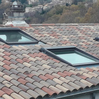 Fenêtre de toit autour de Lunel Viel